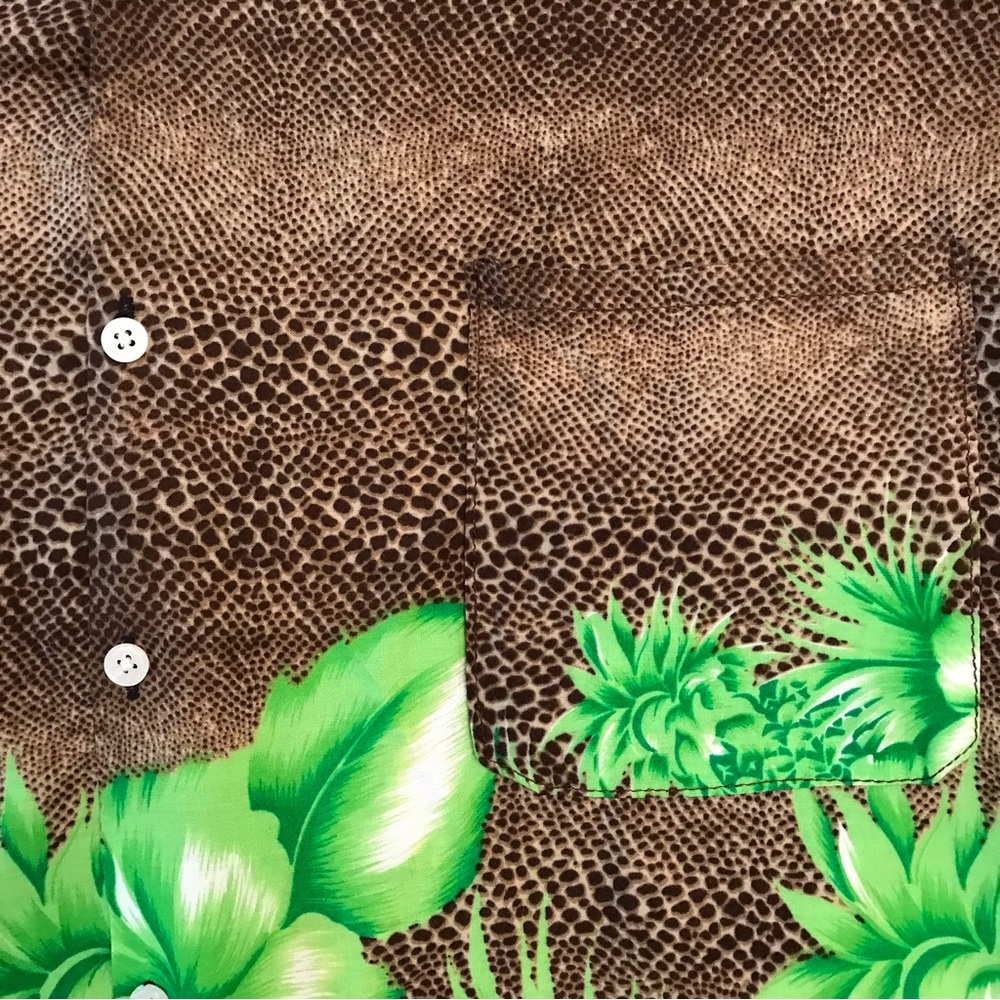 Coco Wave Hawaiian Camp Shirt Mens Medium Brown Green Relaxed Fit Tropical Print - Picture 7 of 9